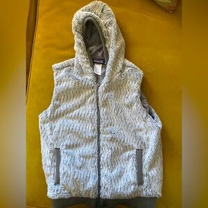 Patagonia Sherpa Vest Womens Gray‎ Pelage High Pile Fleece Hiking with hoodie